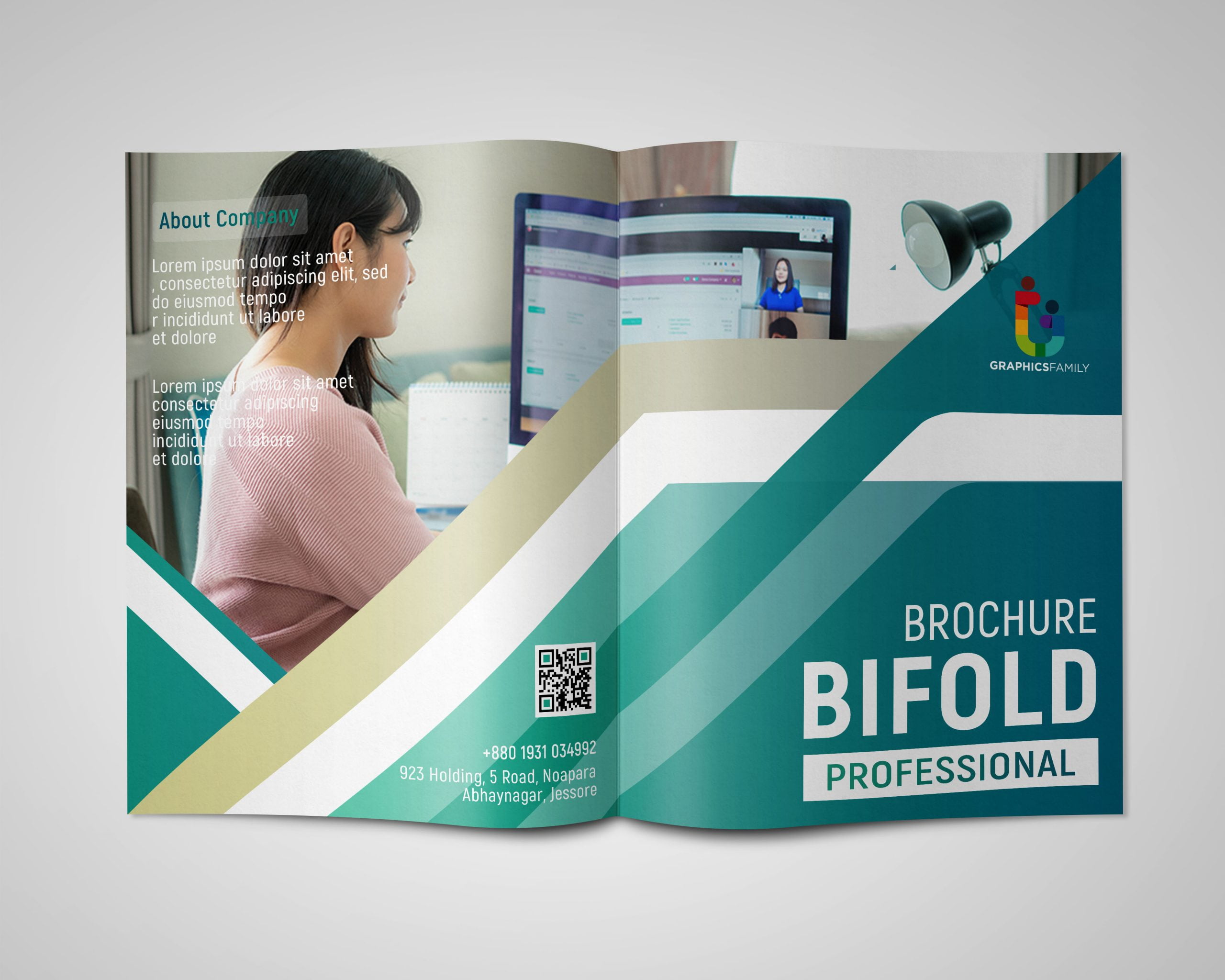 Professional Company Bi Fold Brochure  Design Photoshop  